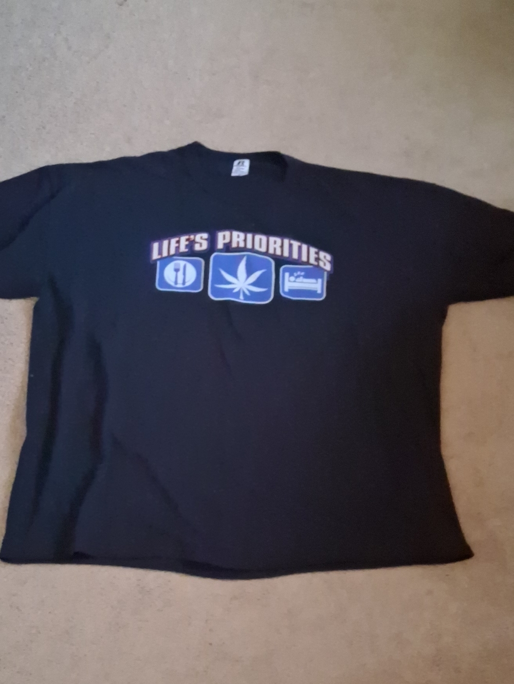 Adult "Life Priorities" Tee Shirt Gag Gift Tee Shirt Size 3X Black